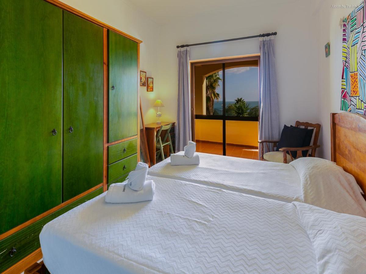 A15 - Dona Ana Cliff Apartment Лагос Екстериор снимка
