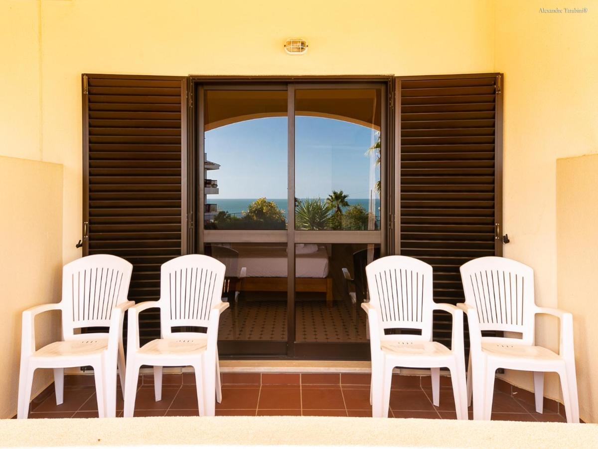 A15 - Dona Ana Cliff Apartment Лагос Екстериор снимка